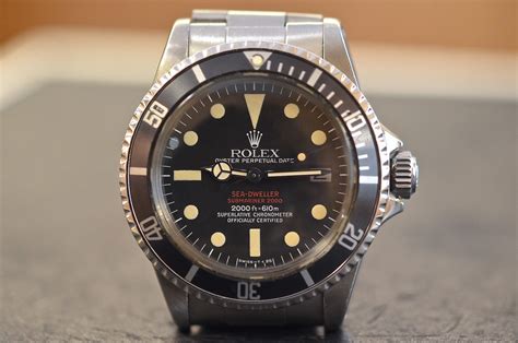 corona di carica rolex doppia scritta rossa|Come si carica un Rolex e quanti giri di corona servono per una .